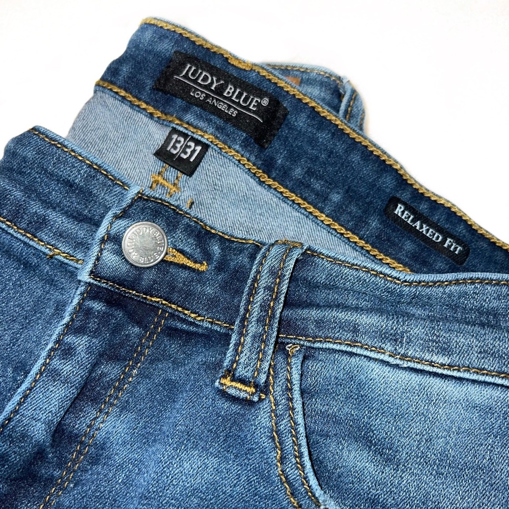 Judy Blue Relaxed Fit Jeans Size 13/31